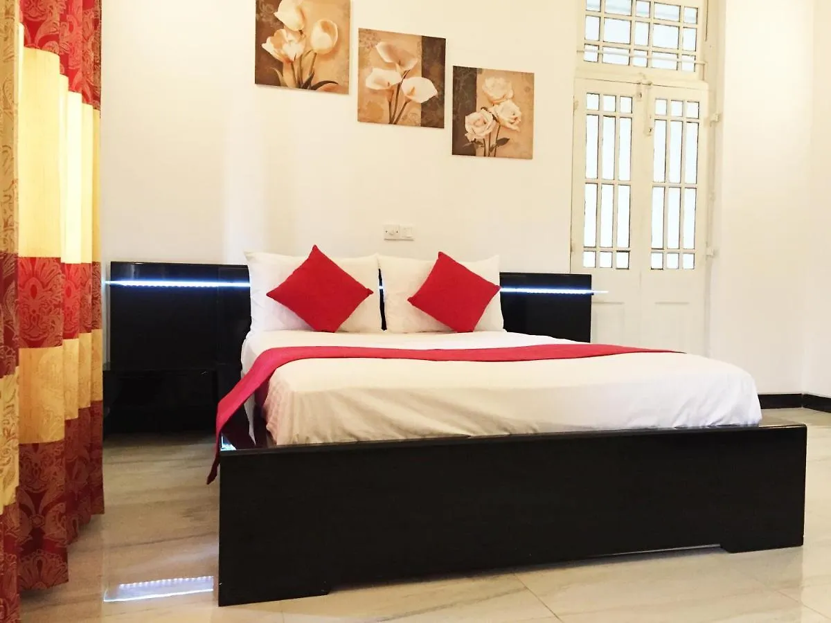 Grand Villa Negombo Hotel
